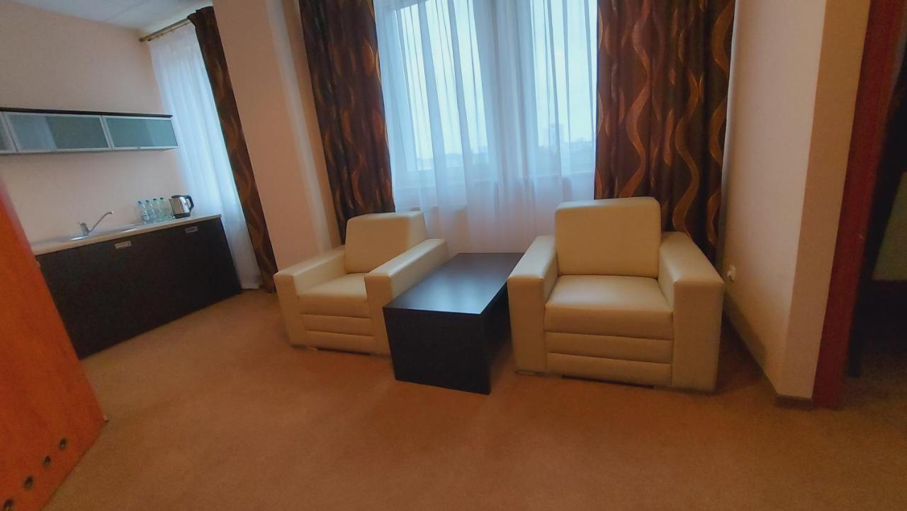 Hotel Stal Stalowa Wola Esterno foto