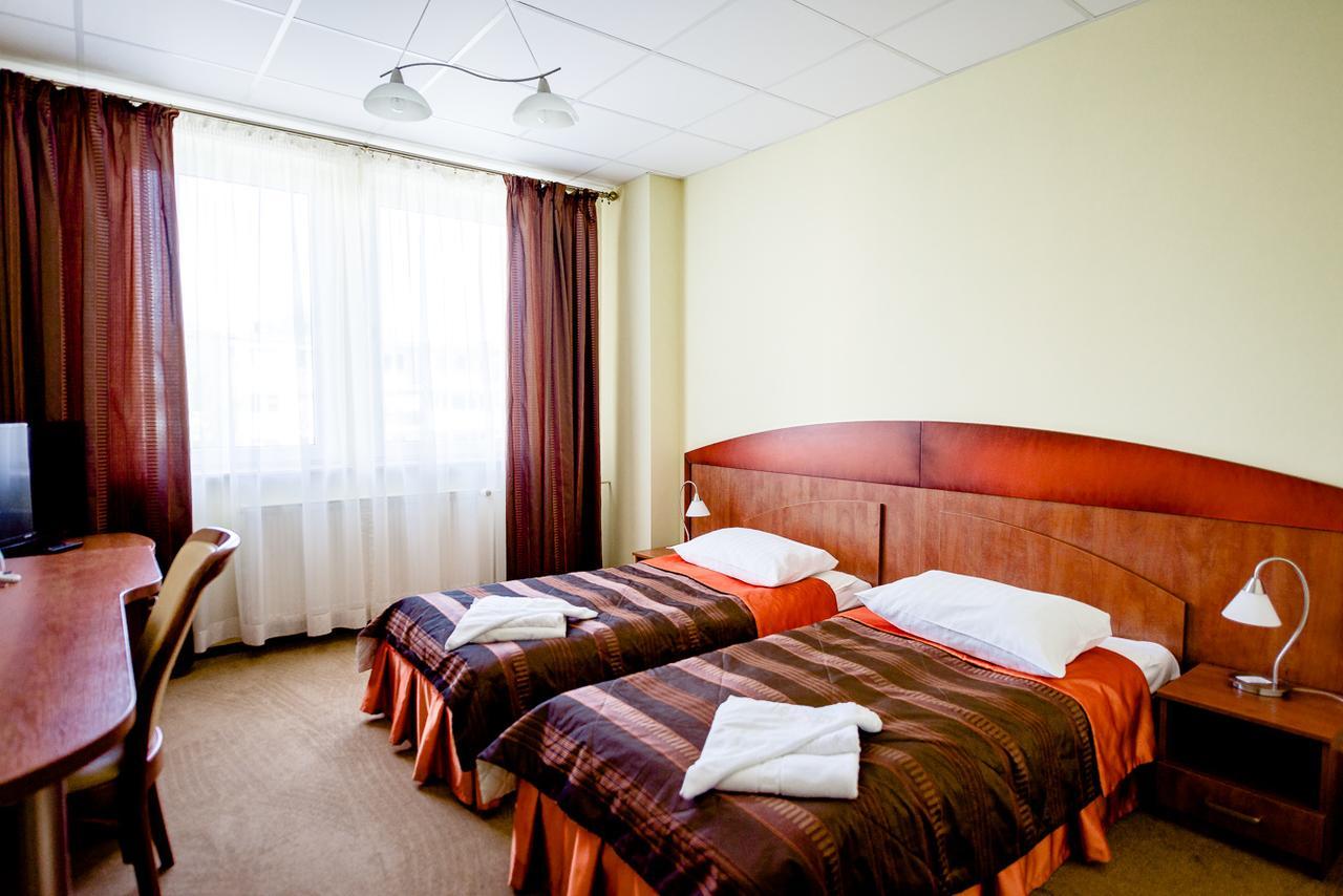 Hotel Stal Stalowa Wola Esterno foto